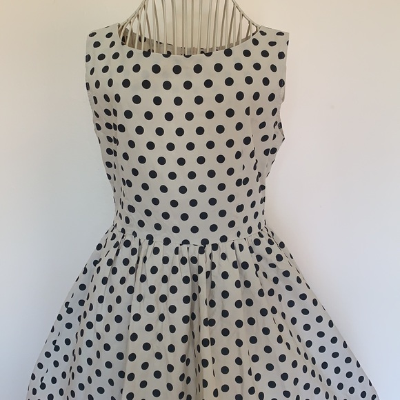 Pin Up polka dots 🖤 - Picture 8 of 14